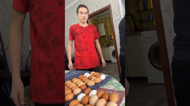 Продали яйца и купили муку с сахаром, чтобы готовить безкалорийную еду? #яйца #похудетьбыстро #дети