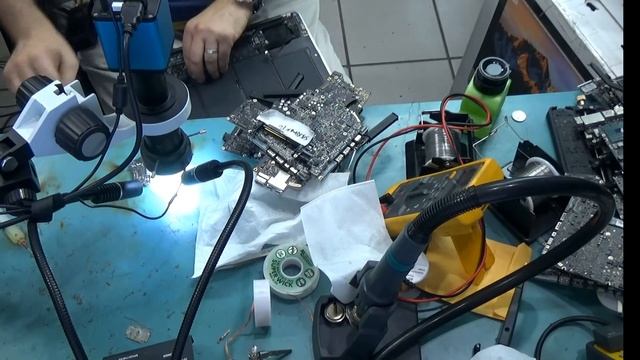 2015 Macbook Air Dim Screen No Backlight repair - LVDS Mosfets Backlight Driver and Fuse 820 00165