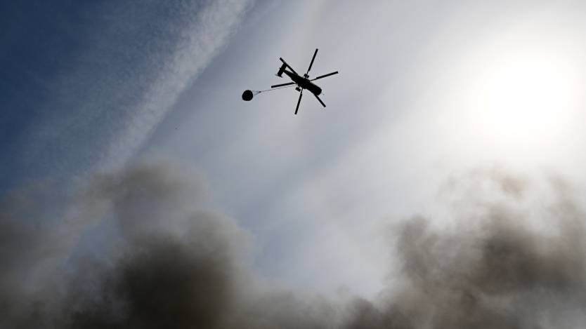 Второй вертолет направлен к месту пожара во Фрязино Московской области