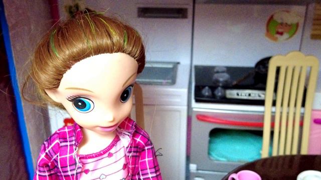 ШАПКА НЕВИДИМКА🎩🤣🤣 Катя и Макс веселая семейка! Смешные куклы Барби истории Даринелка ТВ