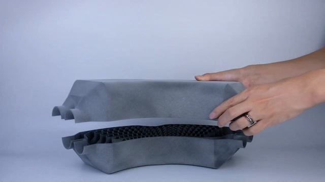 Lightweight heat exchanger manufactured by a metal 3D printer using the DFM design solution.