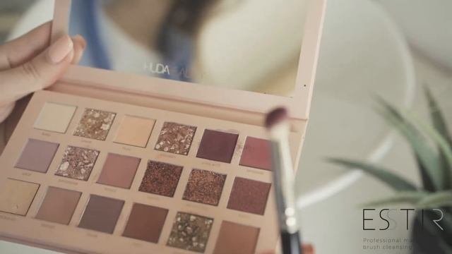 Сухой спонж для очищения кистей
