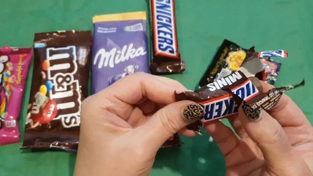 Learn Colors with Lollipops and Sweets ASMR | chupa chups, skittles, snickers, M&M's, Milka