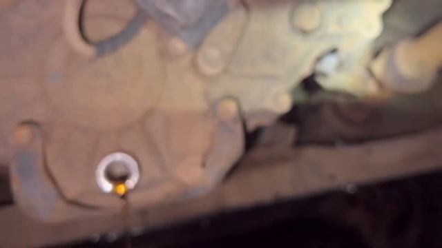 2000-2006 Toyota Tundra transfer case fluid change