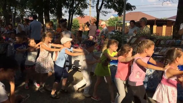 Празднование дня семьи, любви и верности в Гармонии
