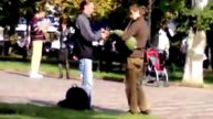 Два чувака красиво играют на волынках. Одесса. 2010