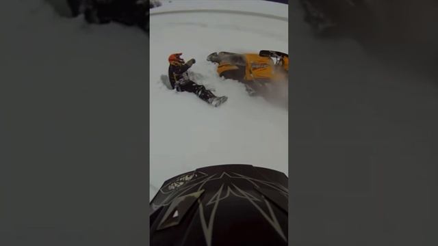 MUST WATCH INSANE SNOWMOBILE CRASHES! (Watch Till The End To See What Happens!!) ?