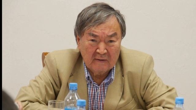Олжас Сулейменов об этимологии и пользе знаний