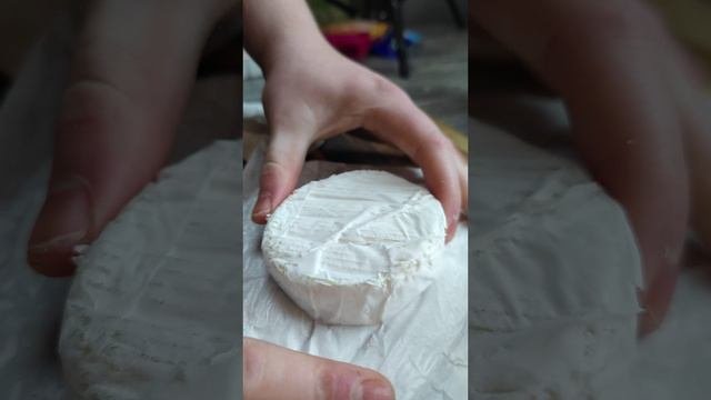 КАМАМБЕР ПЬЯНАЯ ВИШНЯ