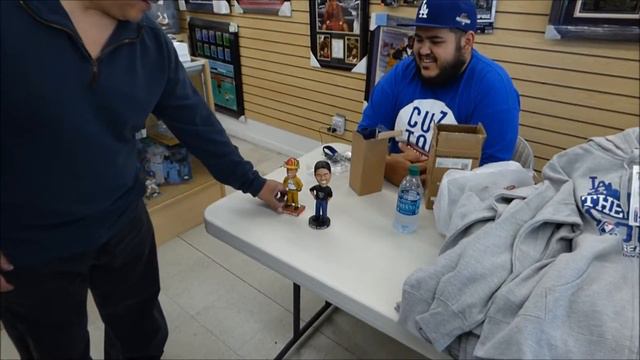 Out & About Bobblemania & Meeting up with Cuztom Bobbleheads