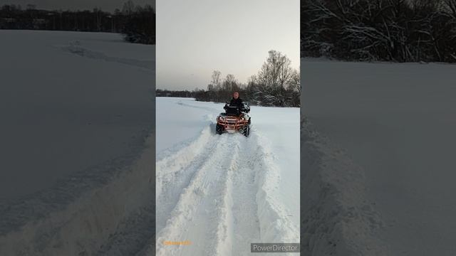 Kawasaki Brute Forse 750 в тяжёлых условиях.