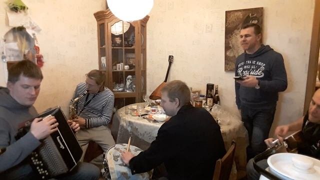 Поплач о нем пока он живой