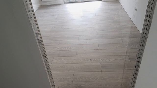 Montaj Parchet Laminat 14MM Egger Model
