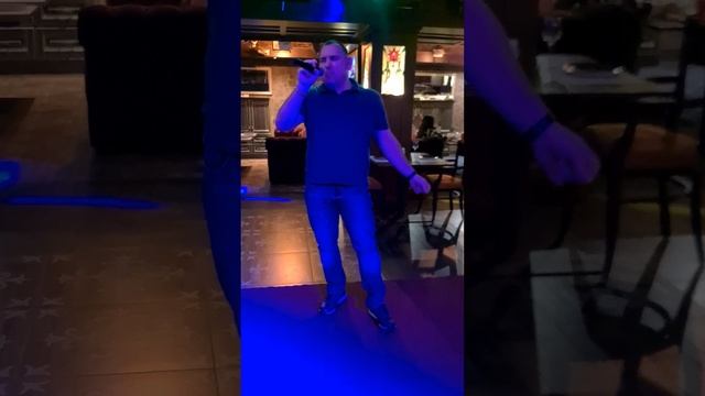 А Я МИЛОГО УЗНАЮ ПО ПОХОДКЕ (ГАРИК СУКАЧЁВ).mp4