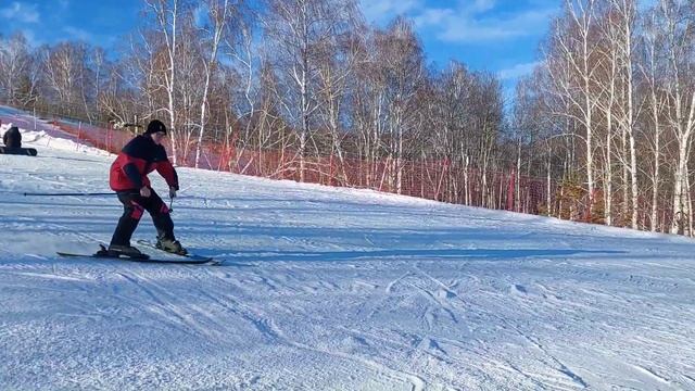 НЕ Первые шаги Павла на лыжах