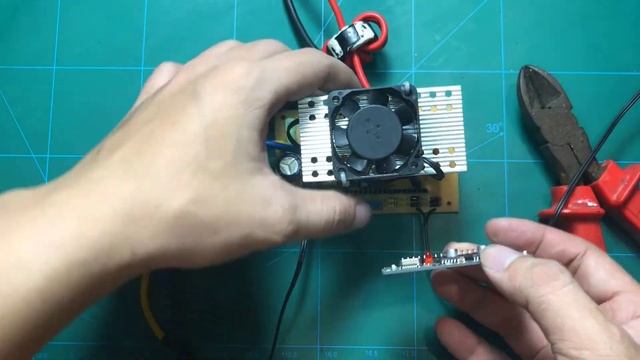 Share project pulse sine wave inverter use iron transfomer