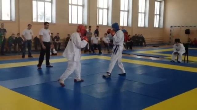Альберт Бетуганов 2 в синем - Армейский Рукопашный Бой г.  Новосибирск