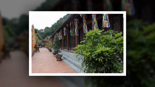 GREEN TARA MANTRA  - OM TARE TUTTARE TURE SOHA