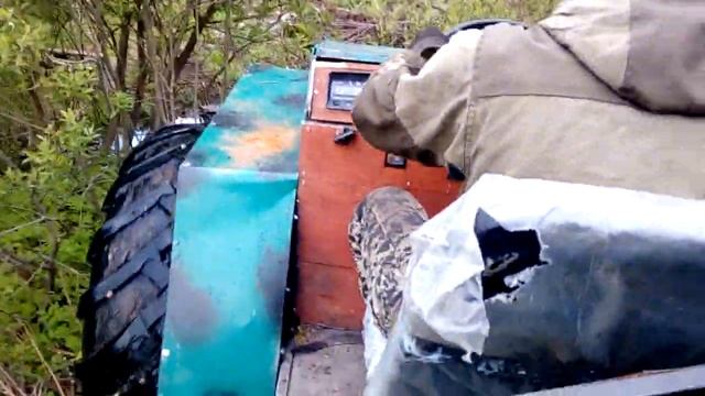 плавоющий вездеход болотоход снегоболотоход UrsuS 01