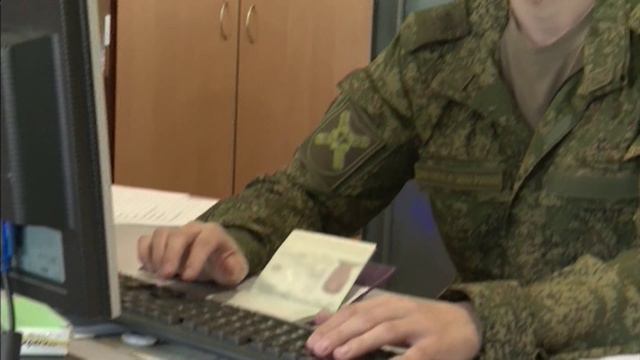 Контракты с Министерством обороны в Иркутской области заключили десять выходцев из стран СНГ