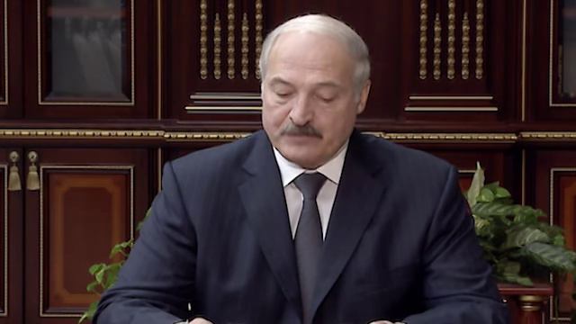 Александр Лукашенко: арендное жилье только на время госслужбы