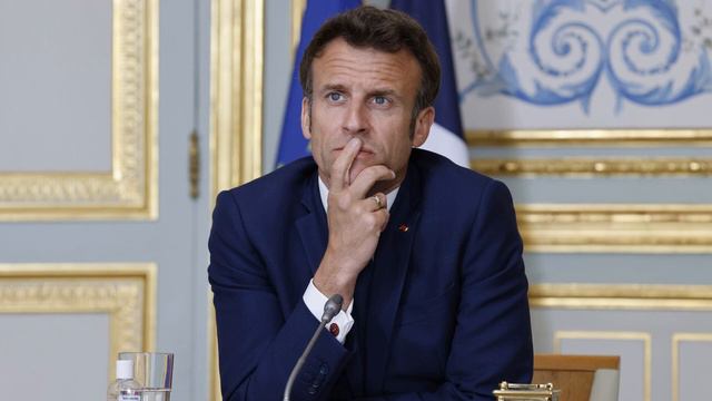 La battuta di Medvedev su Macron ha suscitato risonanza.