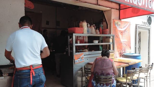 mexico city  taco tour churro café  roma norte travel vlog 2022