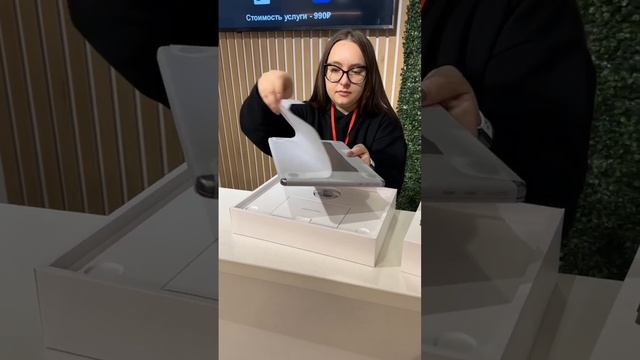 Распаковка macbook air в цвете Space Gray