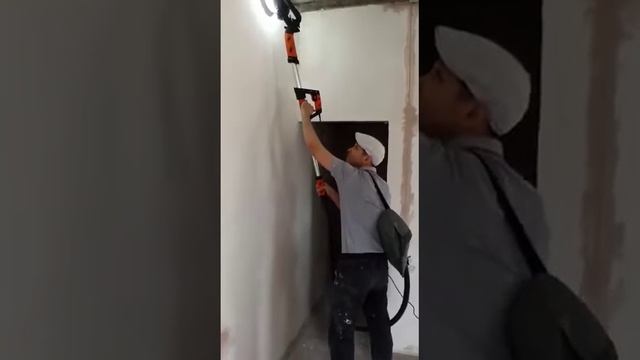Выравнивание стен и потолков жирафы