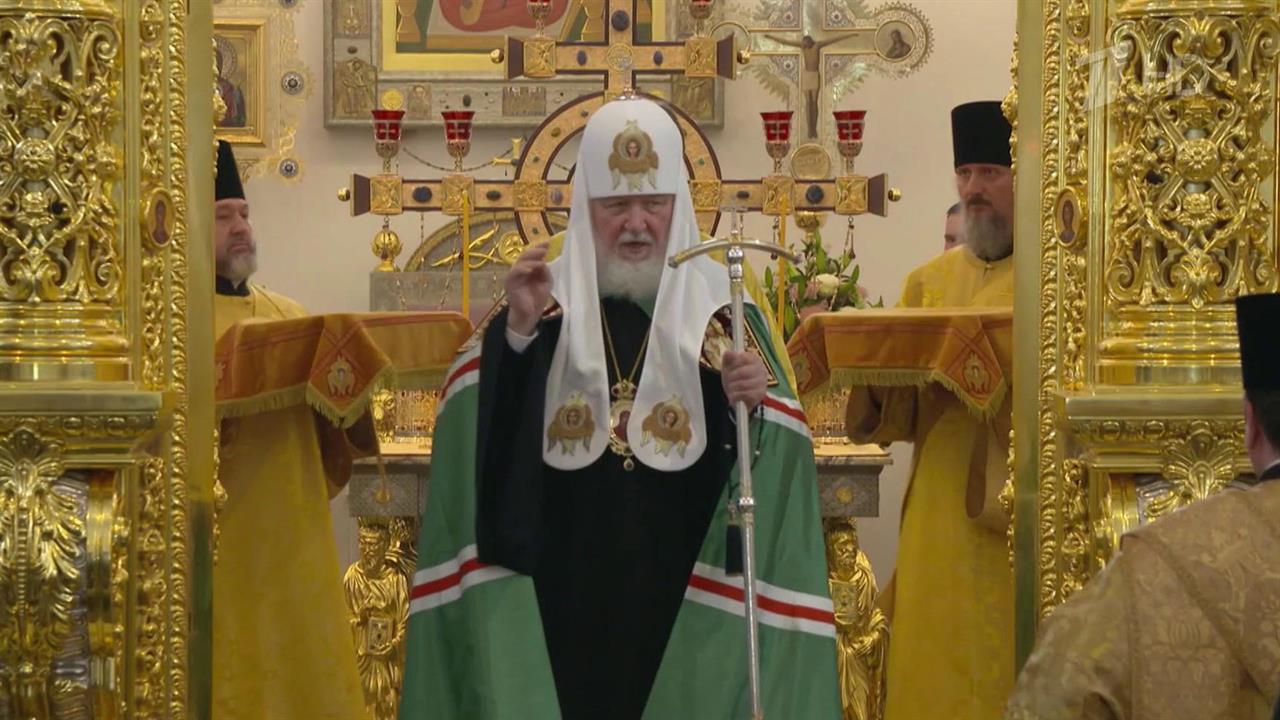 Патриарх Кирилл освящает воссозданный на историческом месте храм в Твери