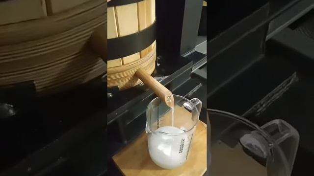 Как отжимают кокосовое масло? ТМ Кухар'Є (Кухарье)