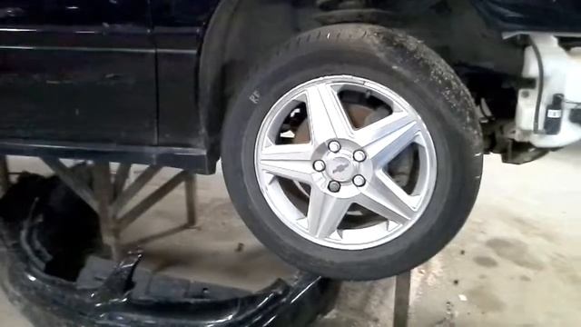 PARTS FOR 2004 CHEVROLET IMPALA SS BJ7895