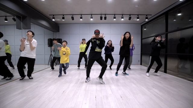 J-hope - Chicken Noodle Soup dance practice
