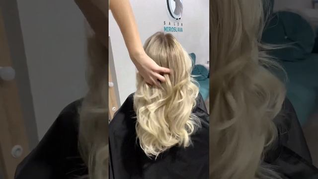 Чарующий #блонд без желтизны доступен каждой! Попробуй ?Запись WA +7(926)603-72-40 #SalonMiroslava
