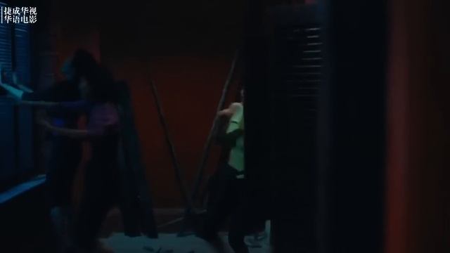 五损友荒宅遇风流女鬼，男鬼借底裤上身，帮忙在赌场出千 | 猛鬼五人组 | 粤语原版 | 吴耀汉 洪金宝 曾志伟 秦祥林 冯淬帆 胡慧中 陈百祥