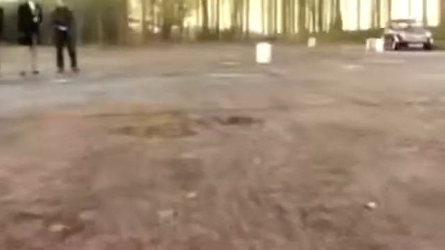 Как правильно парковать машину?
