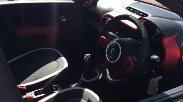 2015 Renault Twingo 1.0 TCe 90 Dynamique Stop/Start VX15 YAE at Hylton Renault Cheltenham