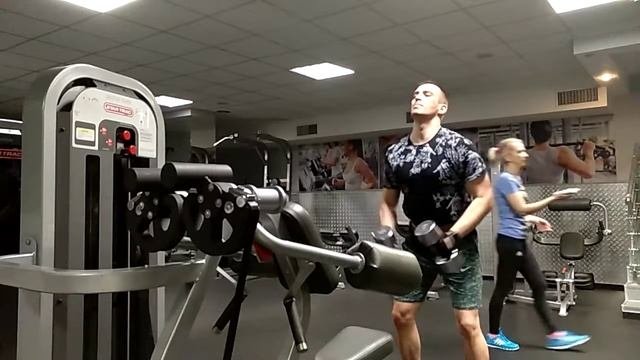 Превращение Сонибоя в человека (День : Плечи + трицепс)