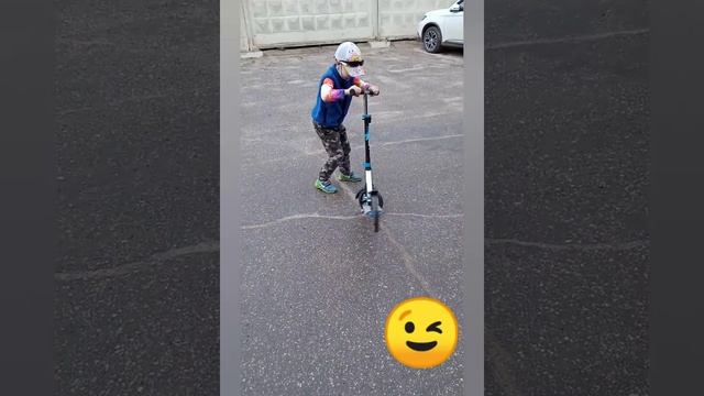 Дрифт на самокате и новый трюк