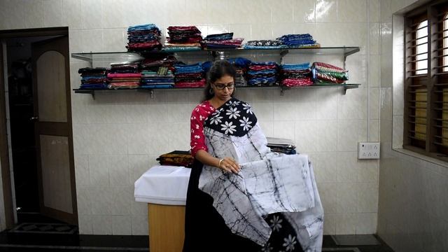Latest batik saree design in hand batik cotton sarees, part 4 l Batik saree designs  #yashecottonfa