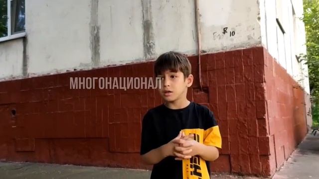 В Москве абу-бандит  пытался похитить чужого ребёнка с детской площадки, его спас русский мужчина