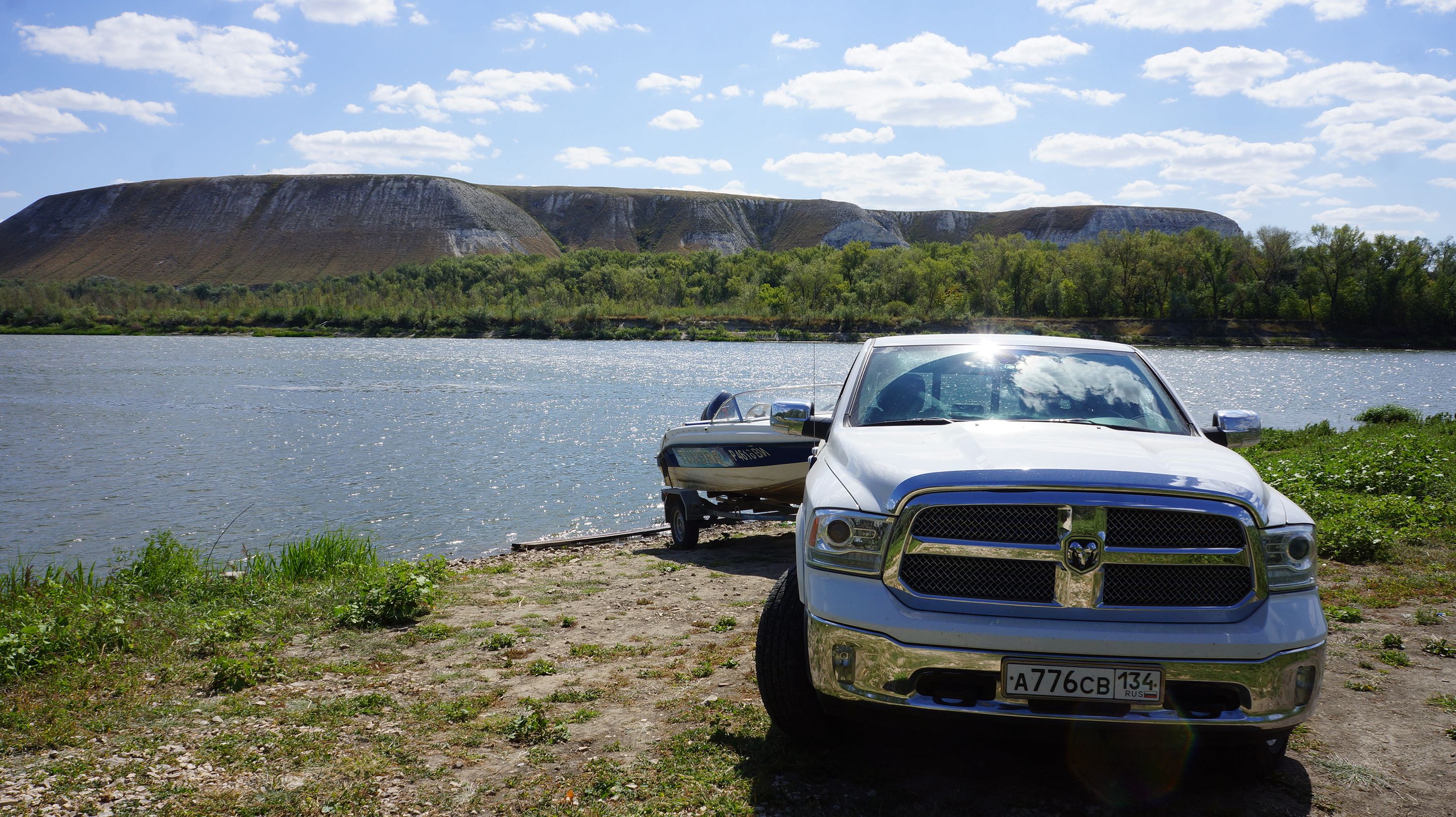 Чистка кондиционера Dodge RAM 1500, удаление запаха c помощью Mannol.mp4