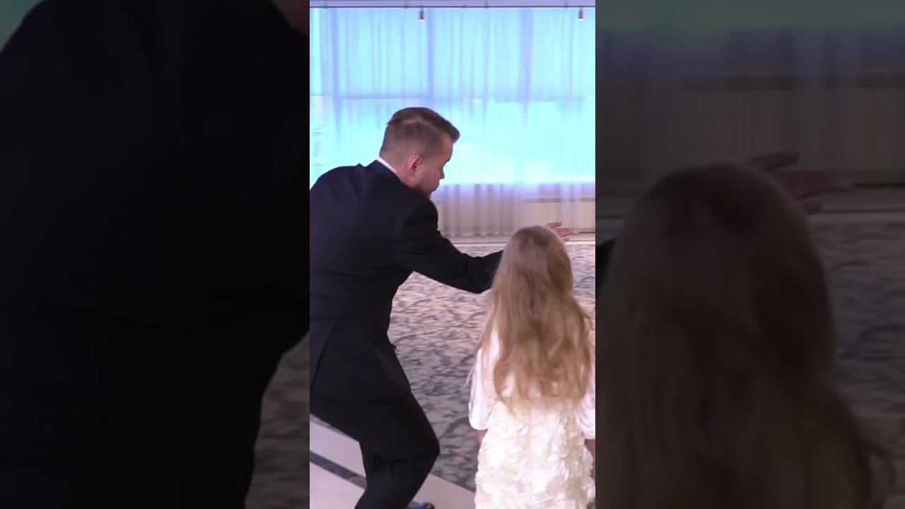 С детьми на свадьбе тоже нужен контакт!❤️