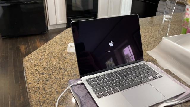 Katie and Brennan Shop for A New College COMPUTER | MacBook Air Unboxing
