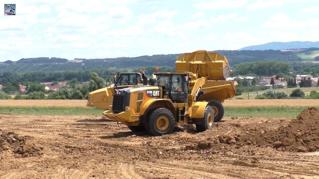 Cat 972M Load Volvo FM And Cat Dumper