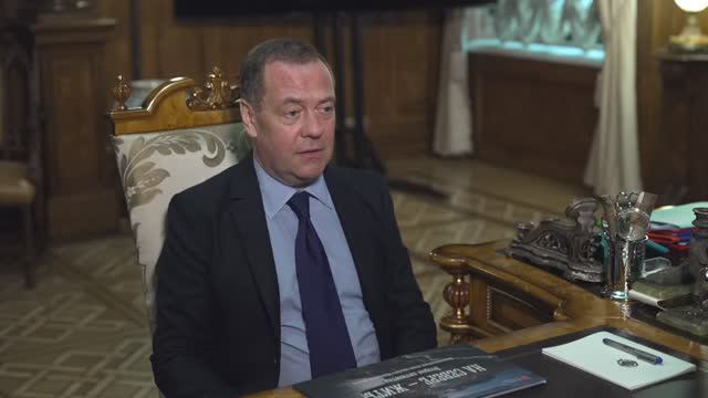 Дмитрий Медведев заявил о том, что партия поддержит кандидатуру Андрея Чибиса на предстоящих выборах