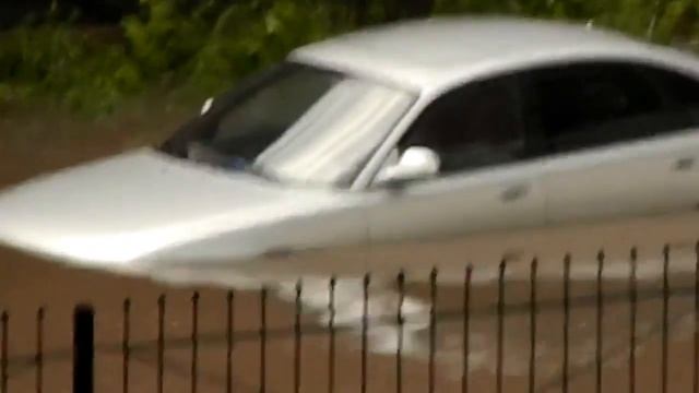 Дождик в Новосибирске на Кропоткина (15.06.12).mp4