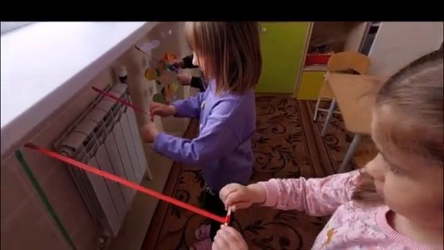 развитие мелкой моторики игры с лентами