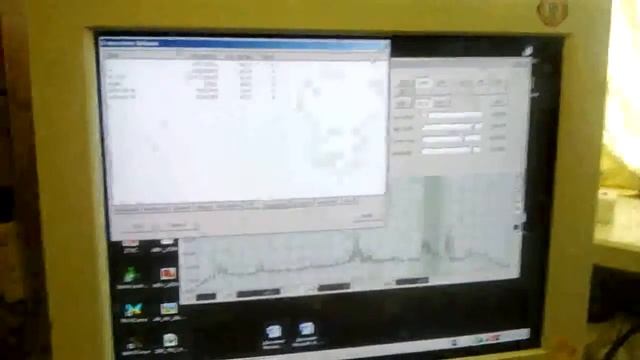 Работа синтезатора частот на Si570 с LCD дисплеем с программой от M0KGK SDR