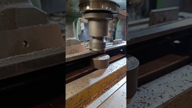 Фрезеровка огромного ножа для минитрактора.